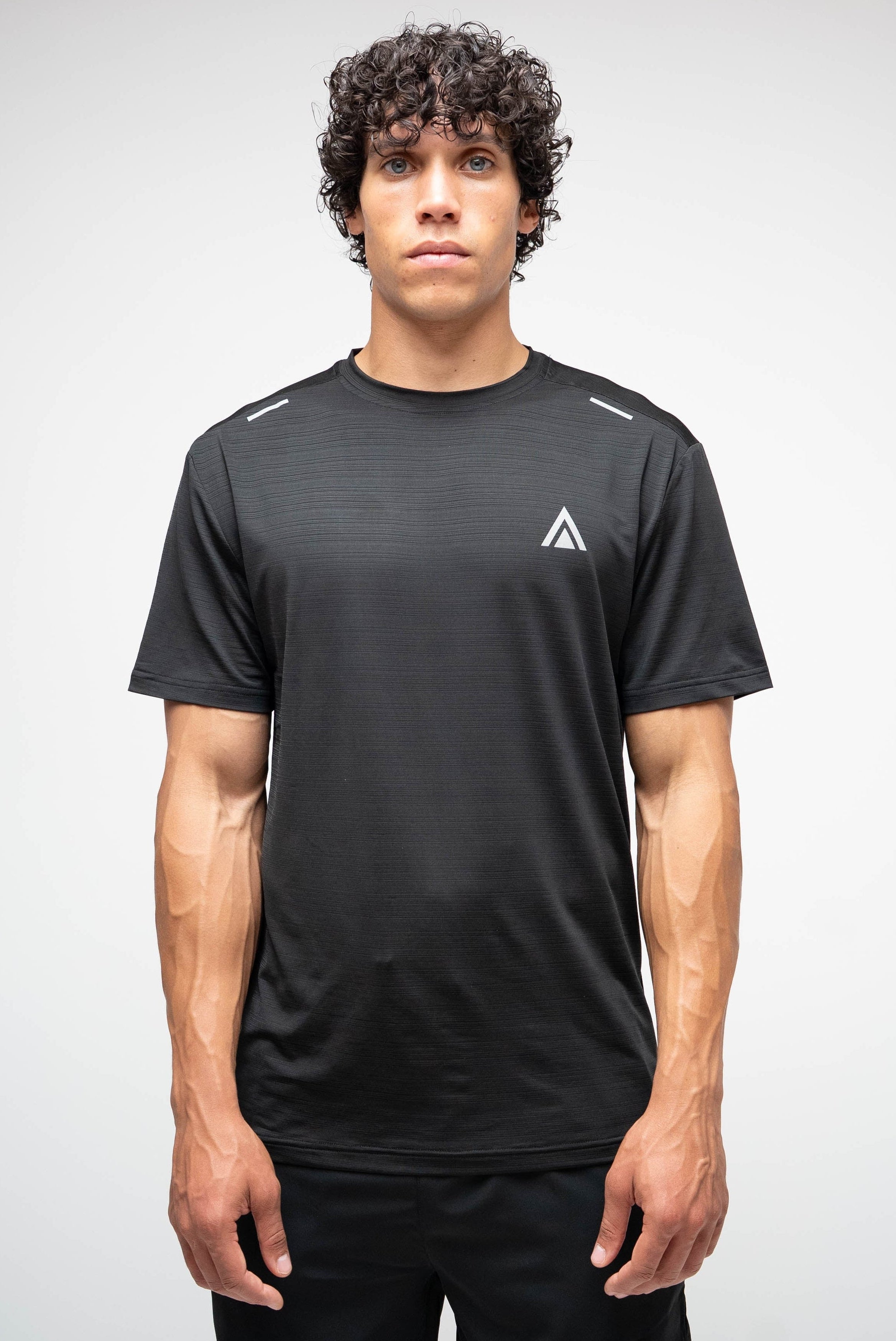 AA-01 Black Performance Top